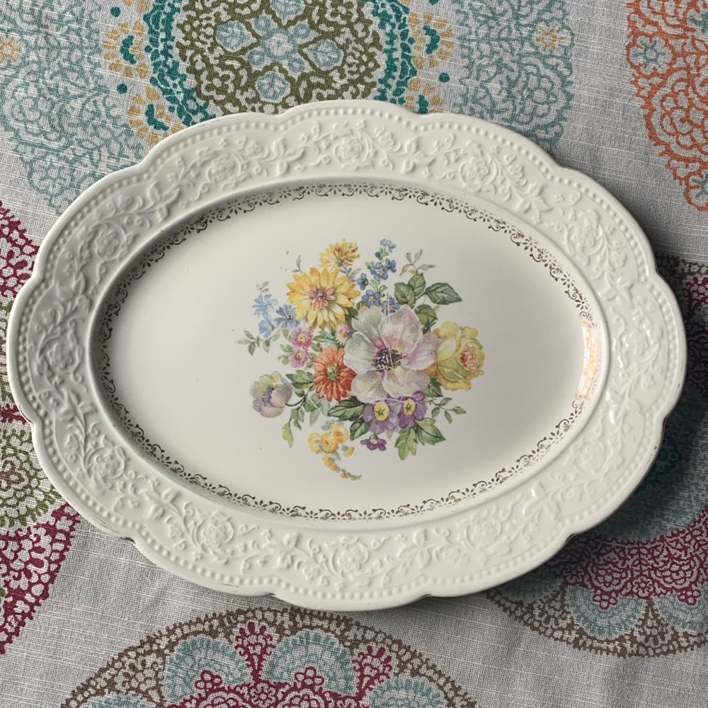 Antique Edwin M. Knowles Made IN USA Oval Serving Platter 35-6